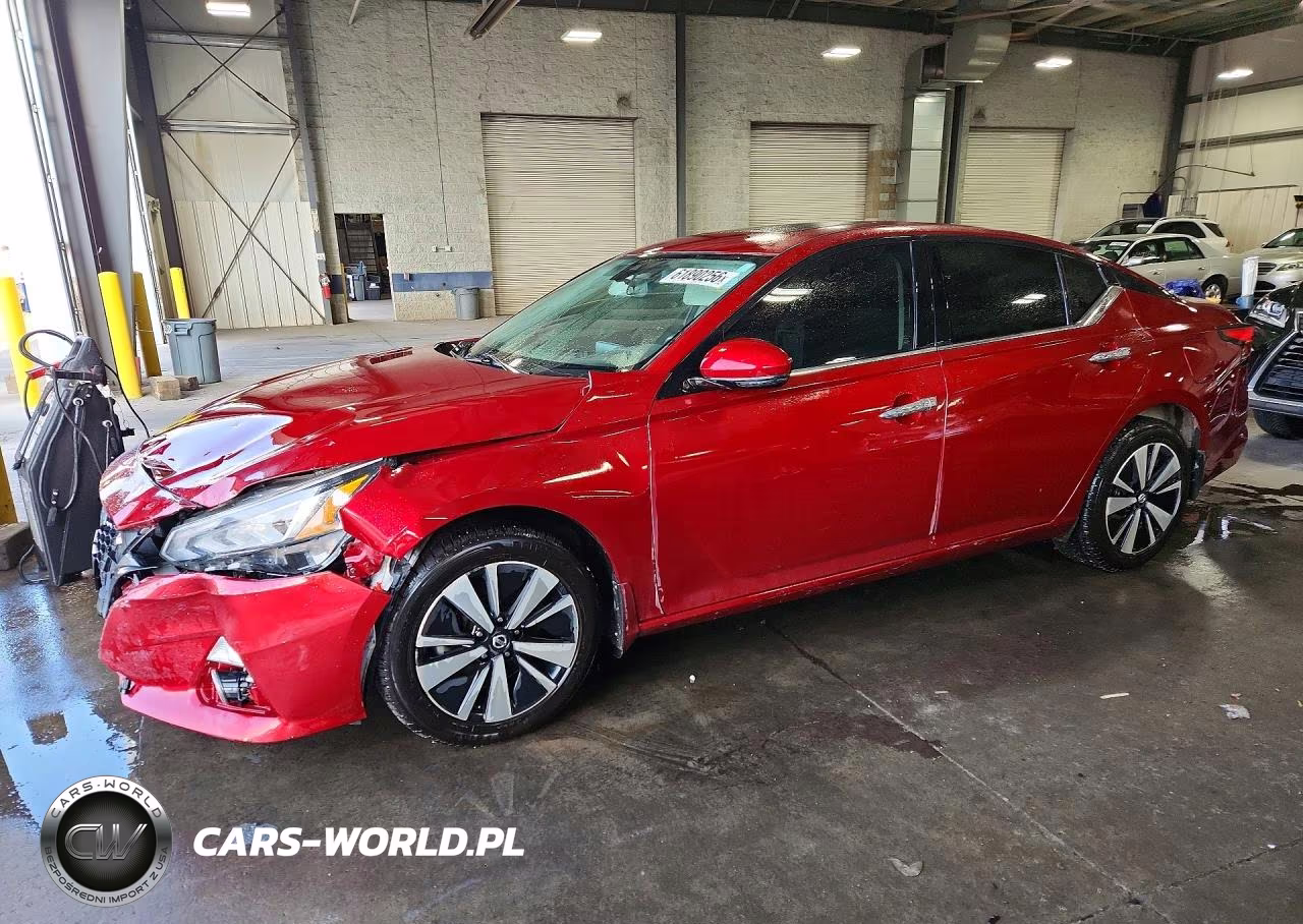 2020 Nissan Altima Sv