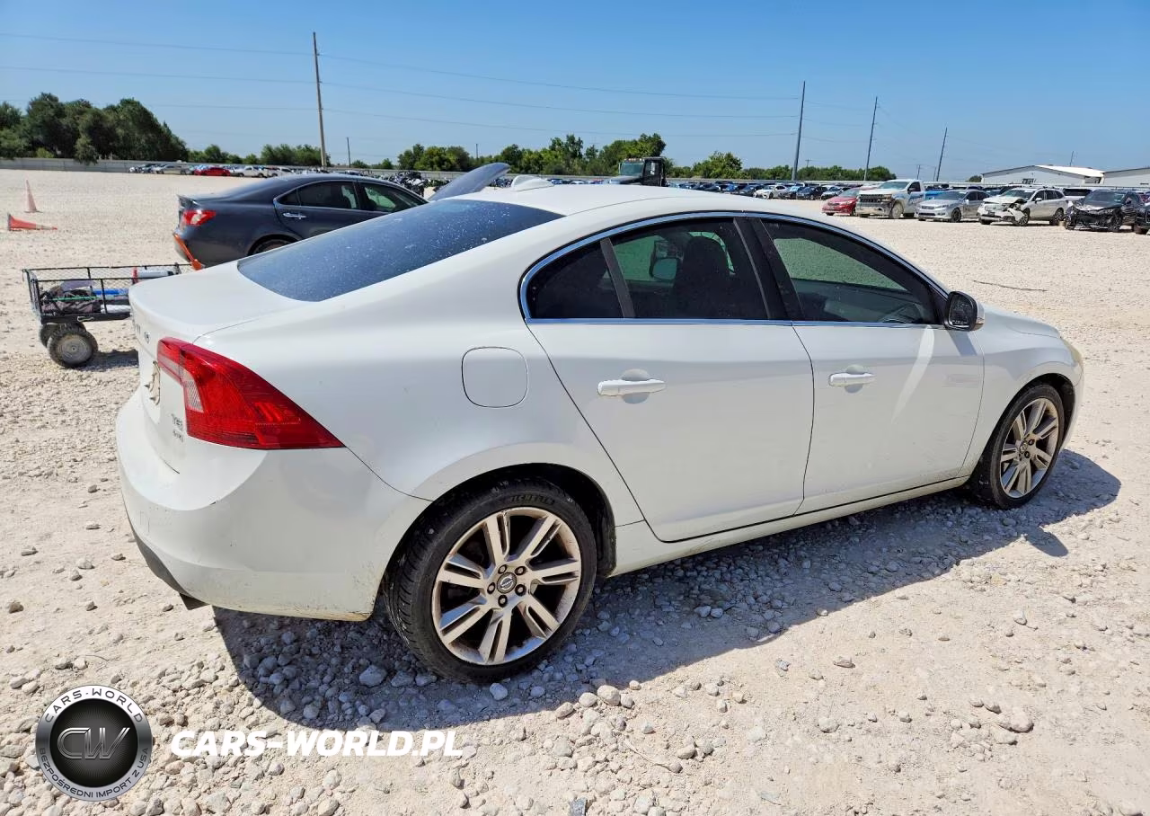 2011 Volvo S60 T6 VIN:YV1902FH5B2017328 - 3