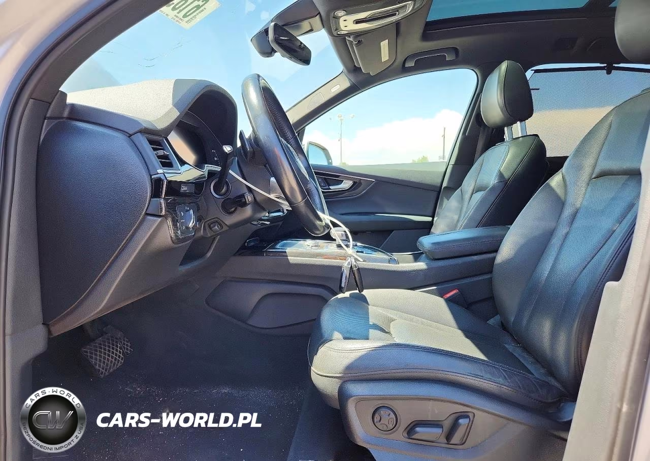2017 Audi Q7 Premium Plus VIN:WA1LAAF74HD011330 - 7