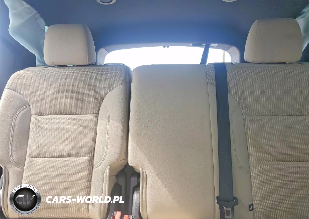 2023 Chevrolet Traverse Ls VIN:1GNERFKW3PJ165973 - 10