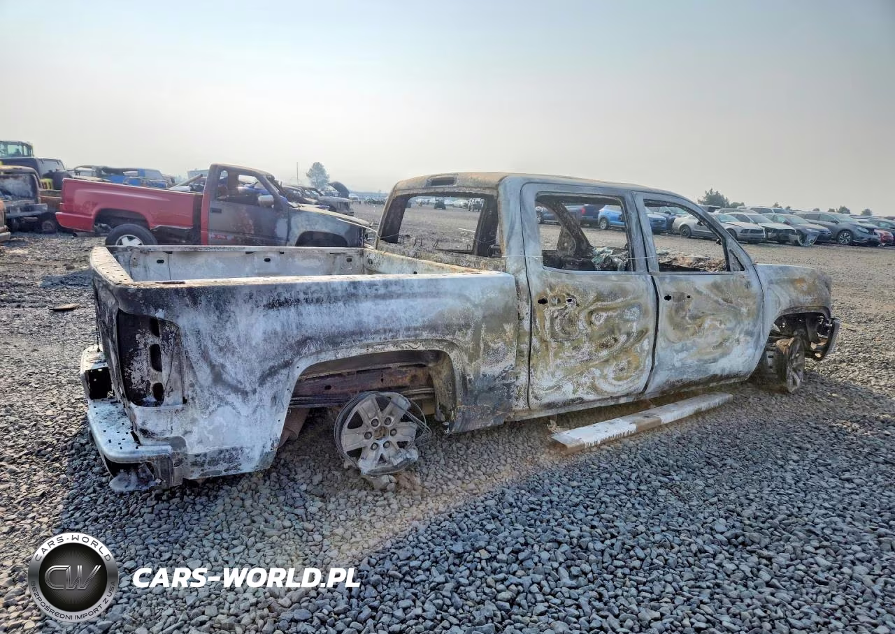 2008 Chevrolet Silverado K1500 VIN:2GCEK19J681145223 - 3