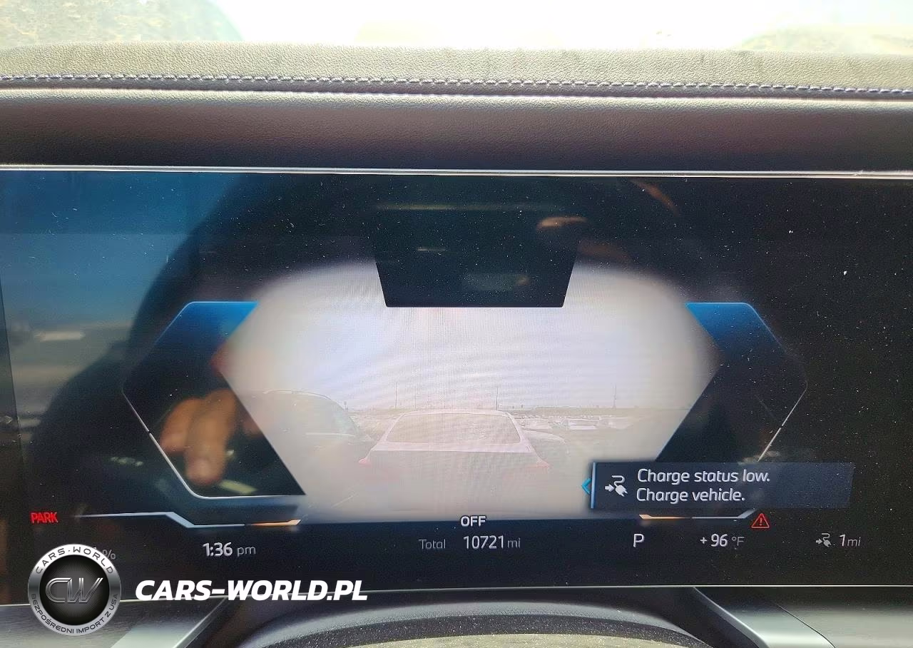 2025 BMW I7 xDrive60 VIN:WBY53EJ08SCT50453 - 9