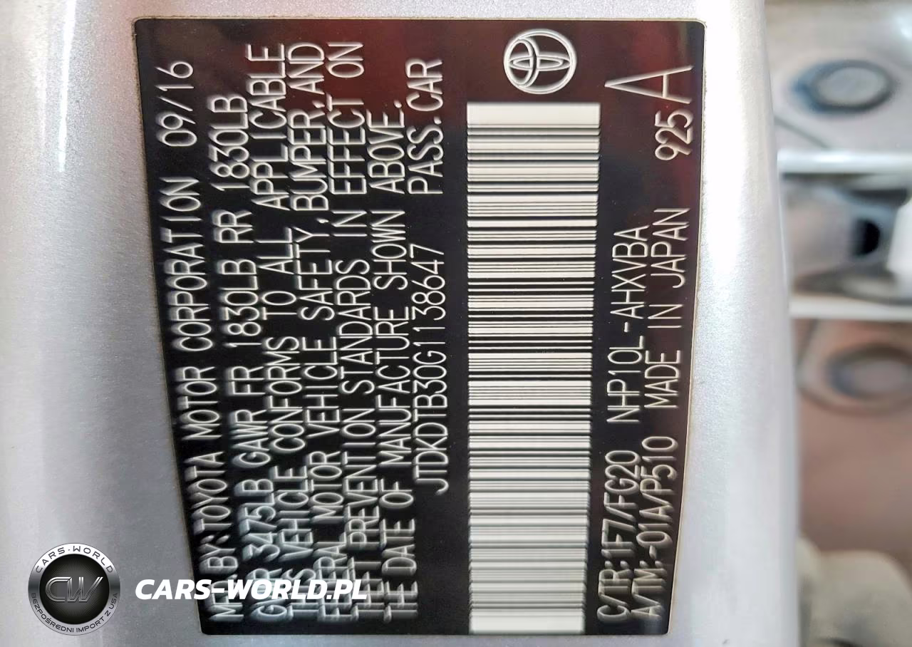 2016 Toyota Prius C Two VIN:JTDKDTB30G1138647 - 12
