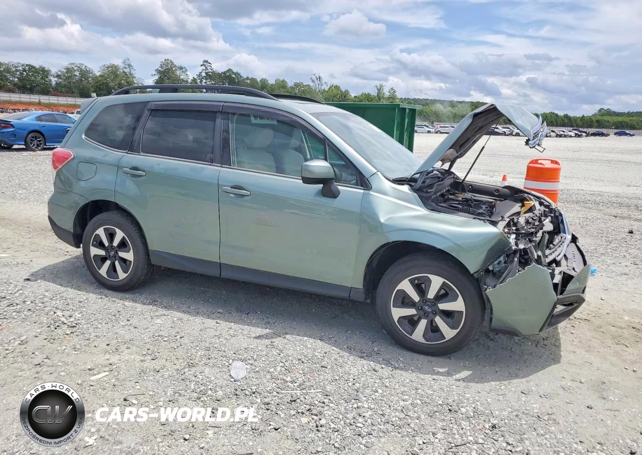 2018 Subaru Forester 2.5I Premium VIN:JF2SJAEC6JH617356 - 4