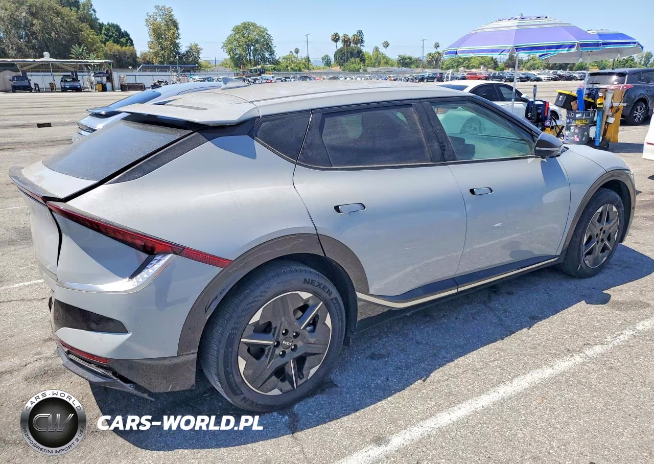 2025 Kia Ev6 Wind VIN:5XYC34JA1SG013937 - 3