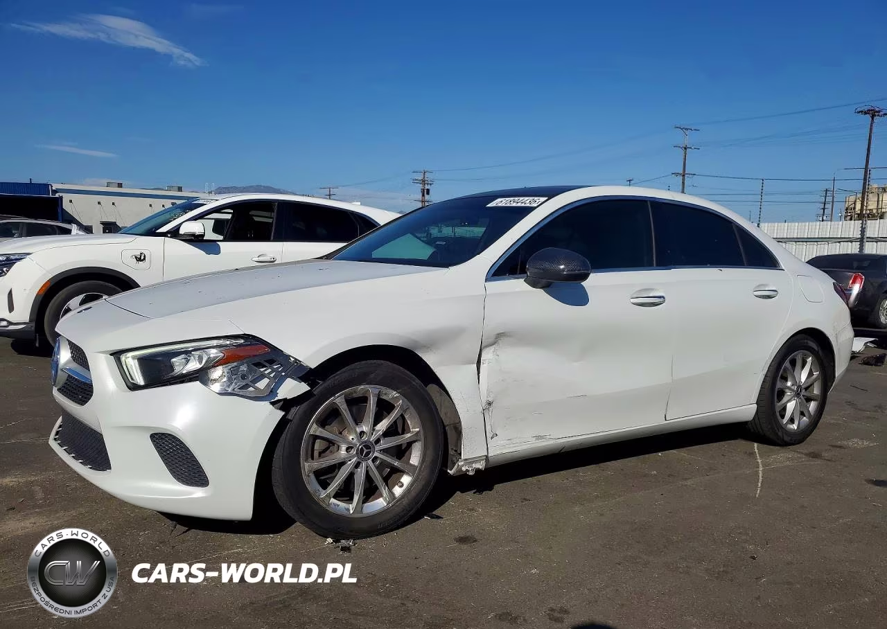 2019 Mercedes-Benz A 220