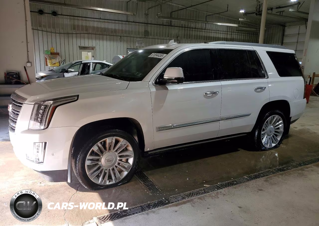 2017 Cadillac Escalade Platinum