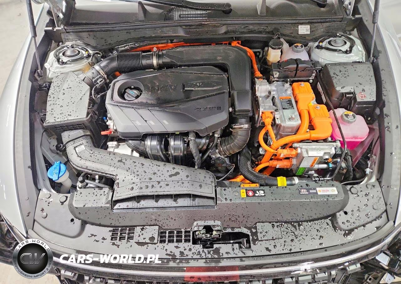 2026 Hyundai Sonata Hybrid Blue VIN:KMHL24JJ3TA157974 - 11