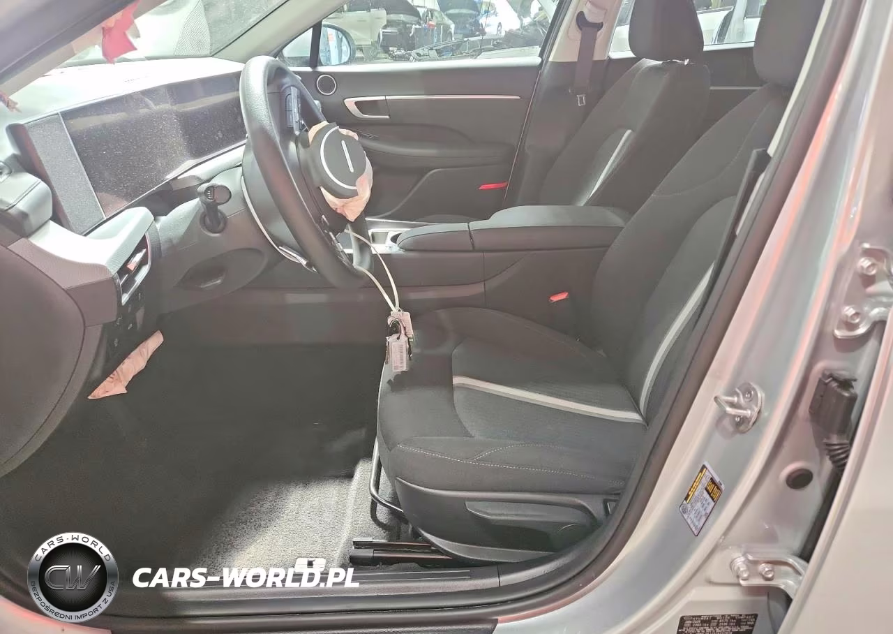 2026 Hyundai Sonata Hybrid Blue VIN:KMHL24JJ3TA157974 - 7