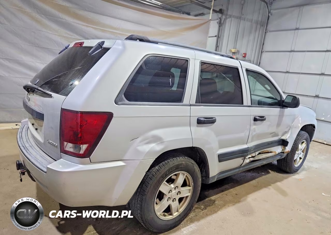 2005 Jeep Grand Cherokee Laredo VIN:1J4GS48K35C621271 - 3