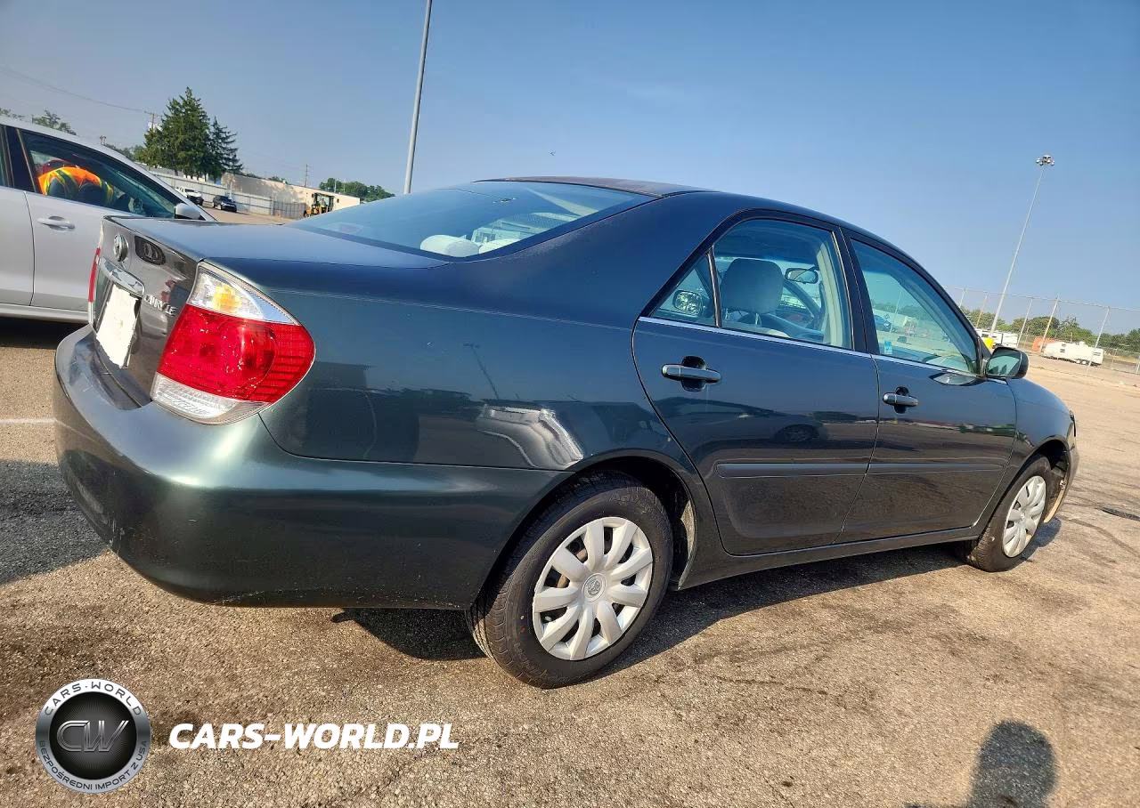 2006 Toyota Camry Le VIN:4T1BE32K66U139802 - 3