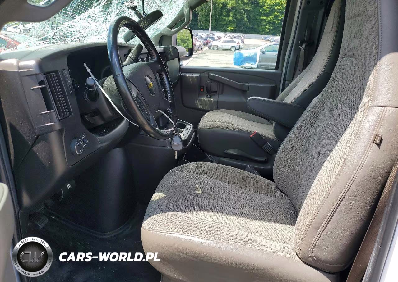 2020 Chevrolet Express G2500 VIN:1GCWGAFPXL1274756 - 7
