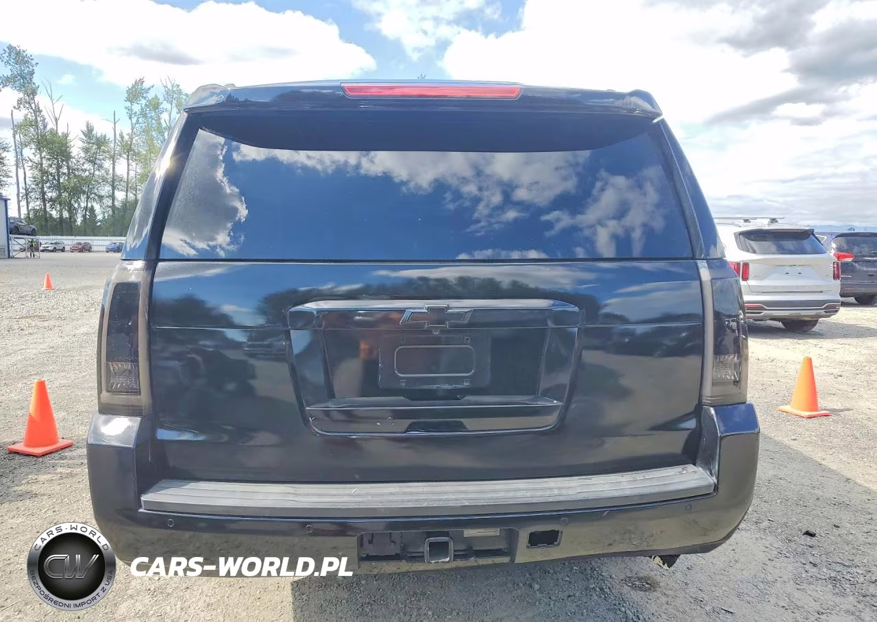 2019 Chevrolet Suburban Lt VIN:1GNSCHKC5KR270546 - 6