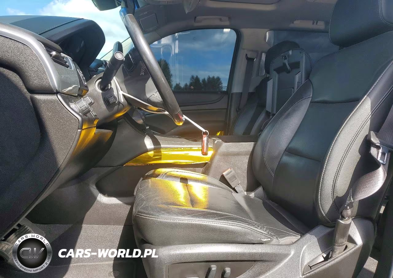 2019 Chevrolet Suburban Lt VIN:1GNSCHKC5KR270546 - 7
