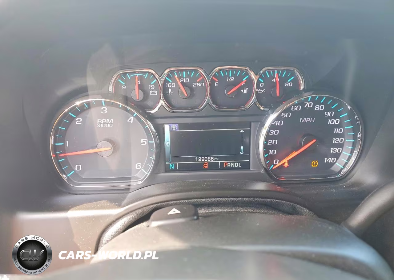 2019 Chevrolet Suburban Lt VIN:1GNSCHKC5KR270546 - 9