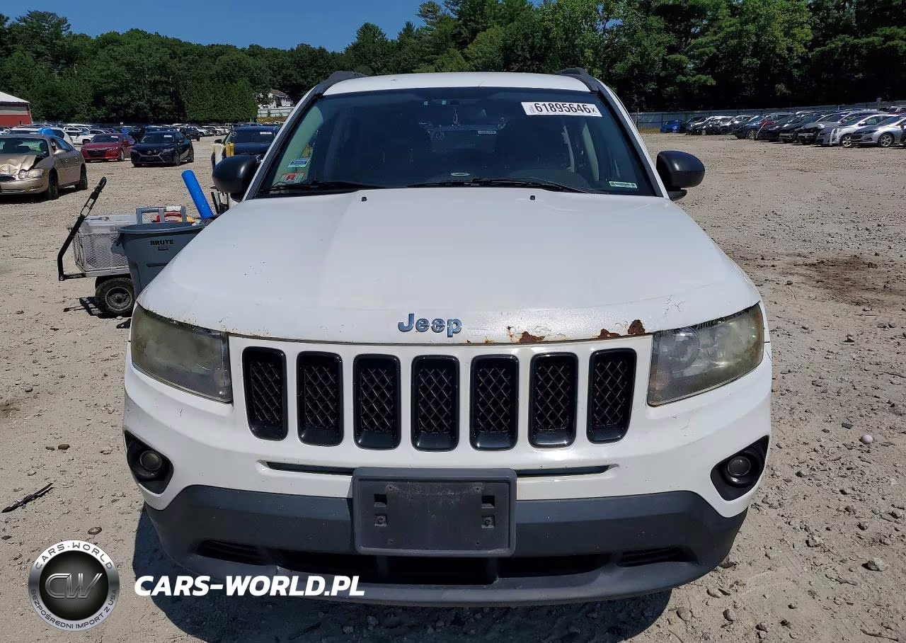 2013 Jeep Compass Latitude VIN:1C4NJDEB3DD236158 - 5