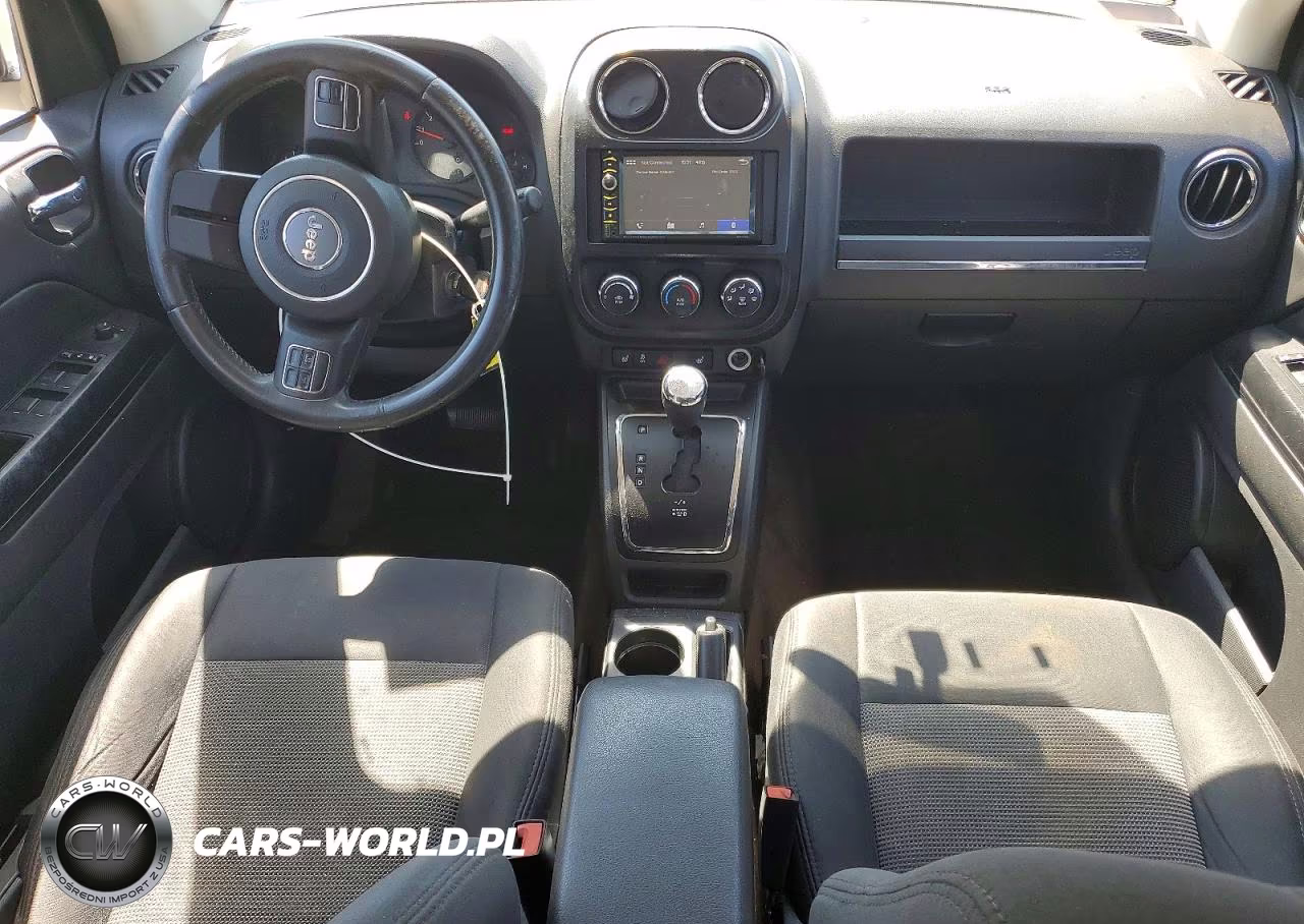 2013 Jeep Compass Latitude VIN:1C4NJDEB3DD236158 - 8