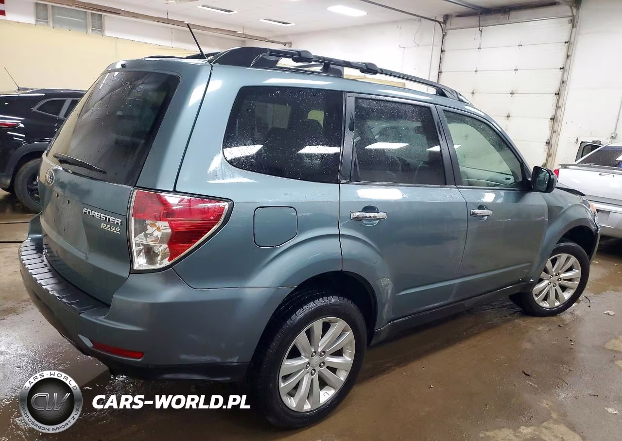 2012 Subaru Forester 2.5X Premium VIN:JF2SHADC9CH460213 - 3