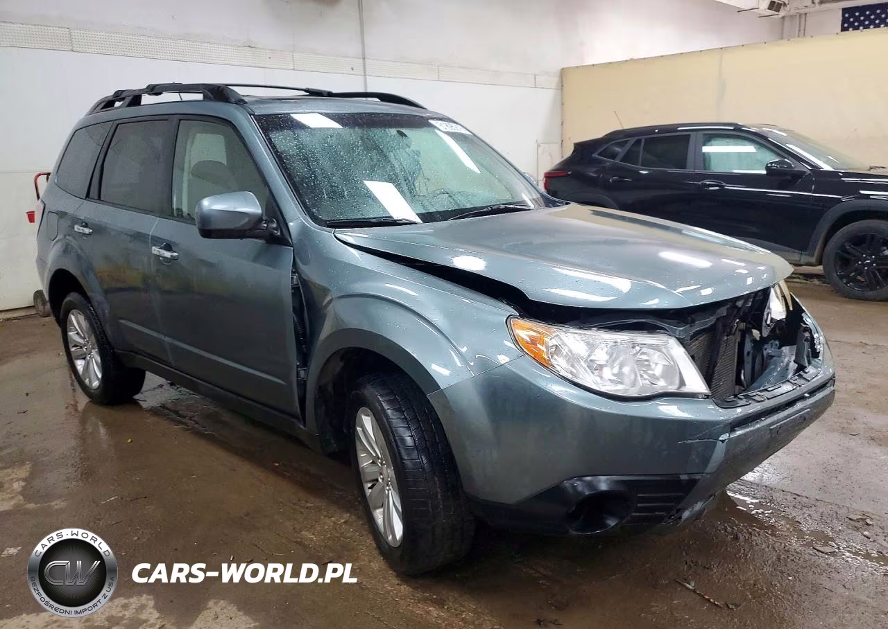 2012 Subaru Forester 2.5X Premium VIN:JF2SHADC9CH460213 - 4