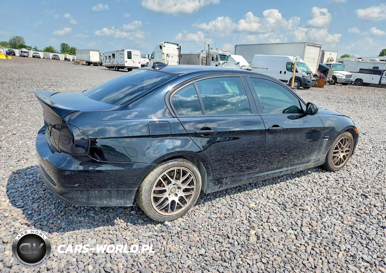 2011 BMW 328I xDrive VIN:WBAPK7G50BNN85121 - 3