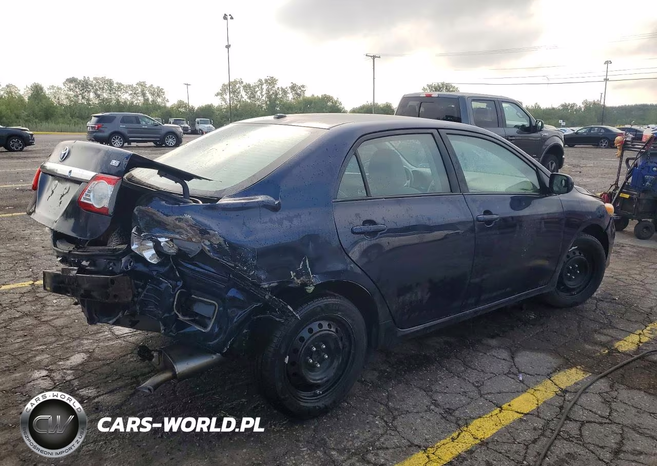 2012 Toyota Corolla Le VIN:2T1BU4EE8CC828719 - 3