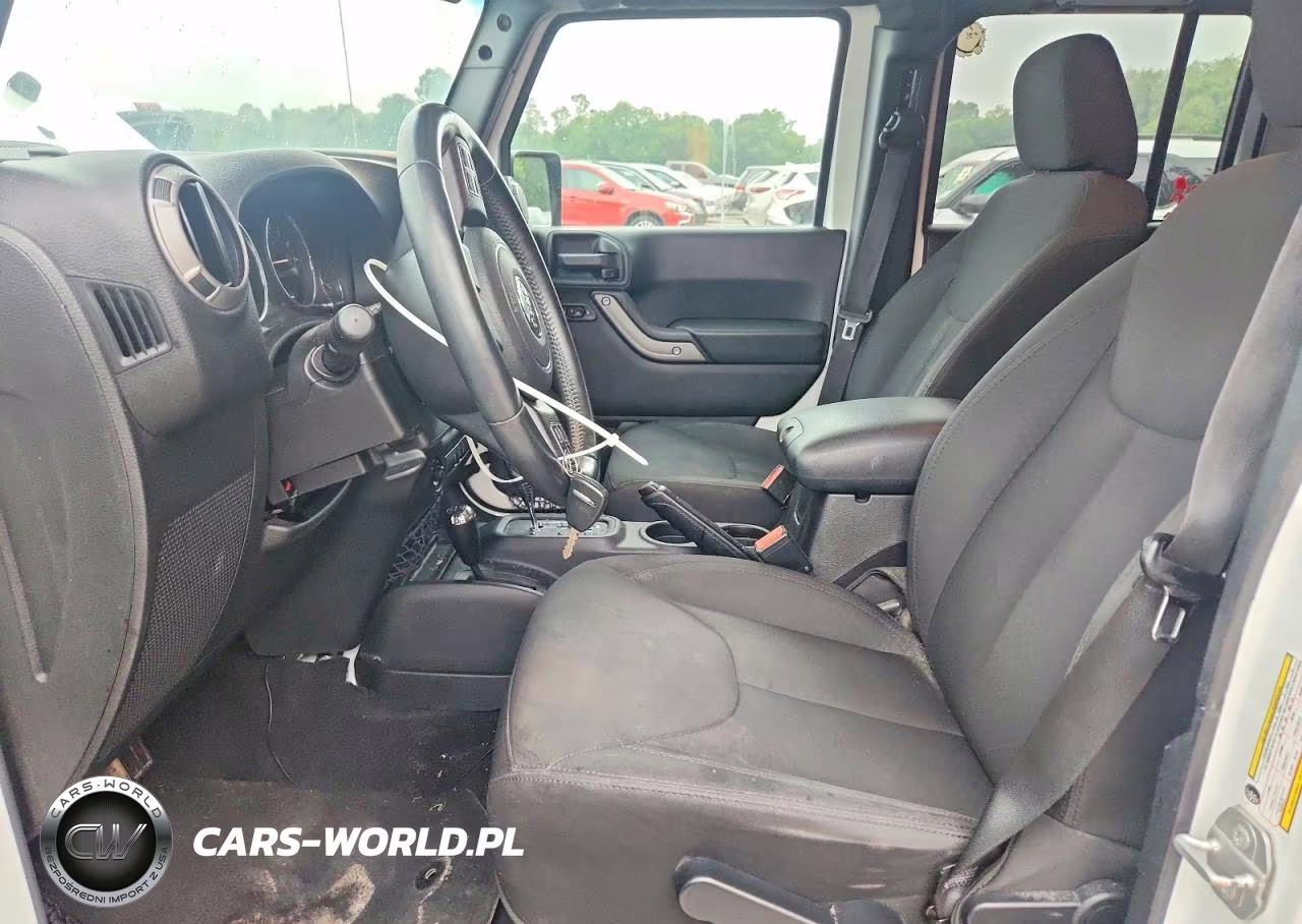 2016 Jeep Wrangler Unlimited Sport VIN:1C4BJWDG6GL206013 - 7
