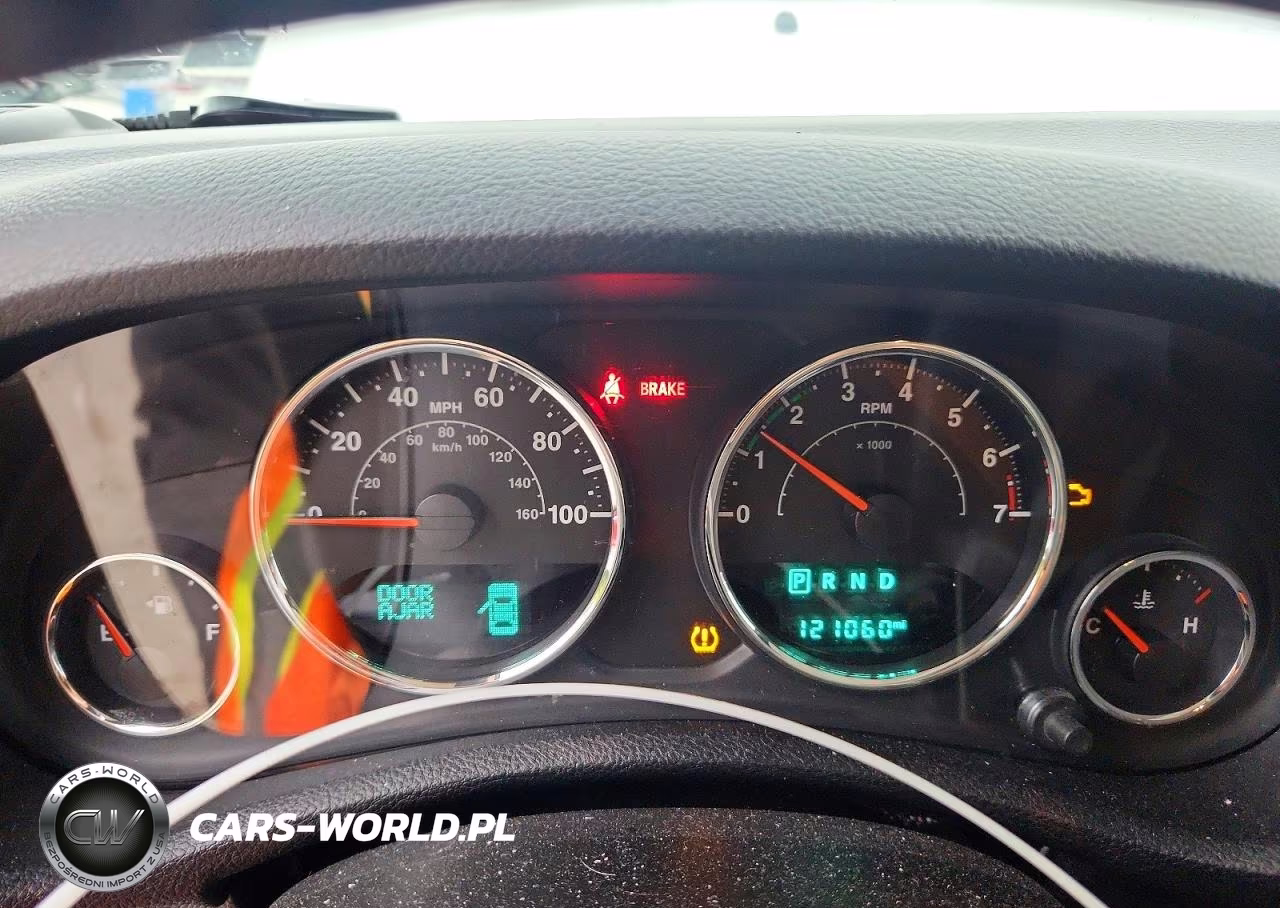 2016 Jeep Wrangler Unlimited Sport VIN:1C4BJWDG6GL206013 - 9
