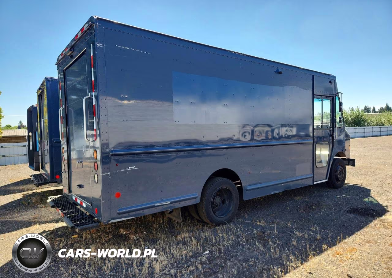2021 Freightliner Mt45G Chassis Delivery Truck VIN:4UZAC2GA6MCMM9513 - 3