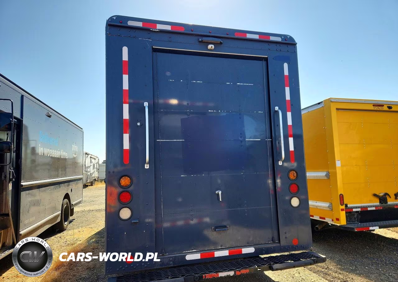 2020 Freightliner Chassis M Line Walk-In Van VIN:4UZAC2EAXLCLZ6915 - 6