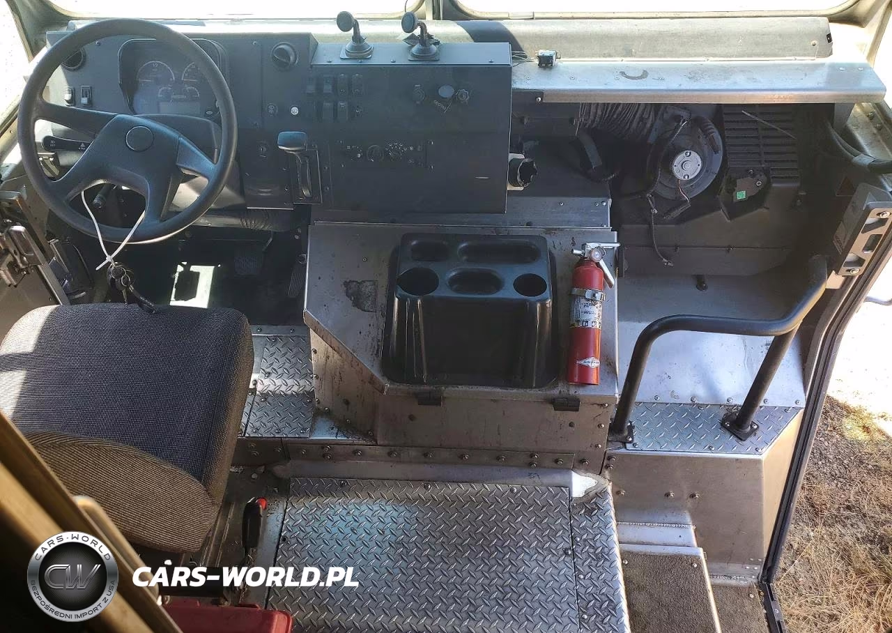 2020 Freightliner Chassis M Line Walk-In Van VIN:4UZAC2EAXLCLZ6915 - 8