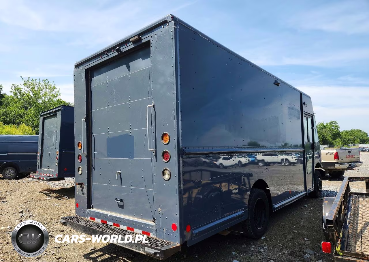 2020 Freightliner Mt45G Chassis Delivery Truck VIN:4UZAC2EA2LCMG2434 - 3