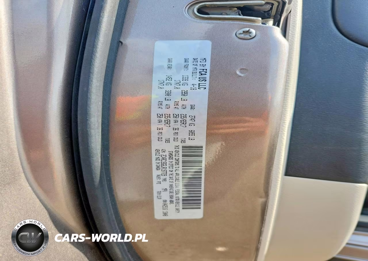 2018 Chrysler Pacifica Touring L VIN:2C4RC1BG6JR197729 - 13