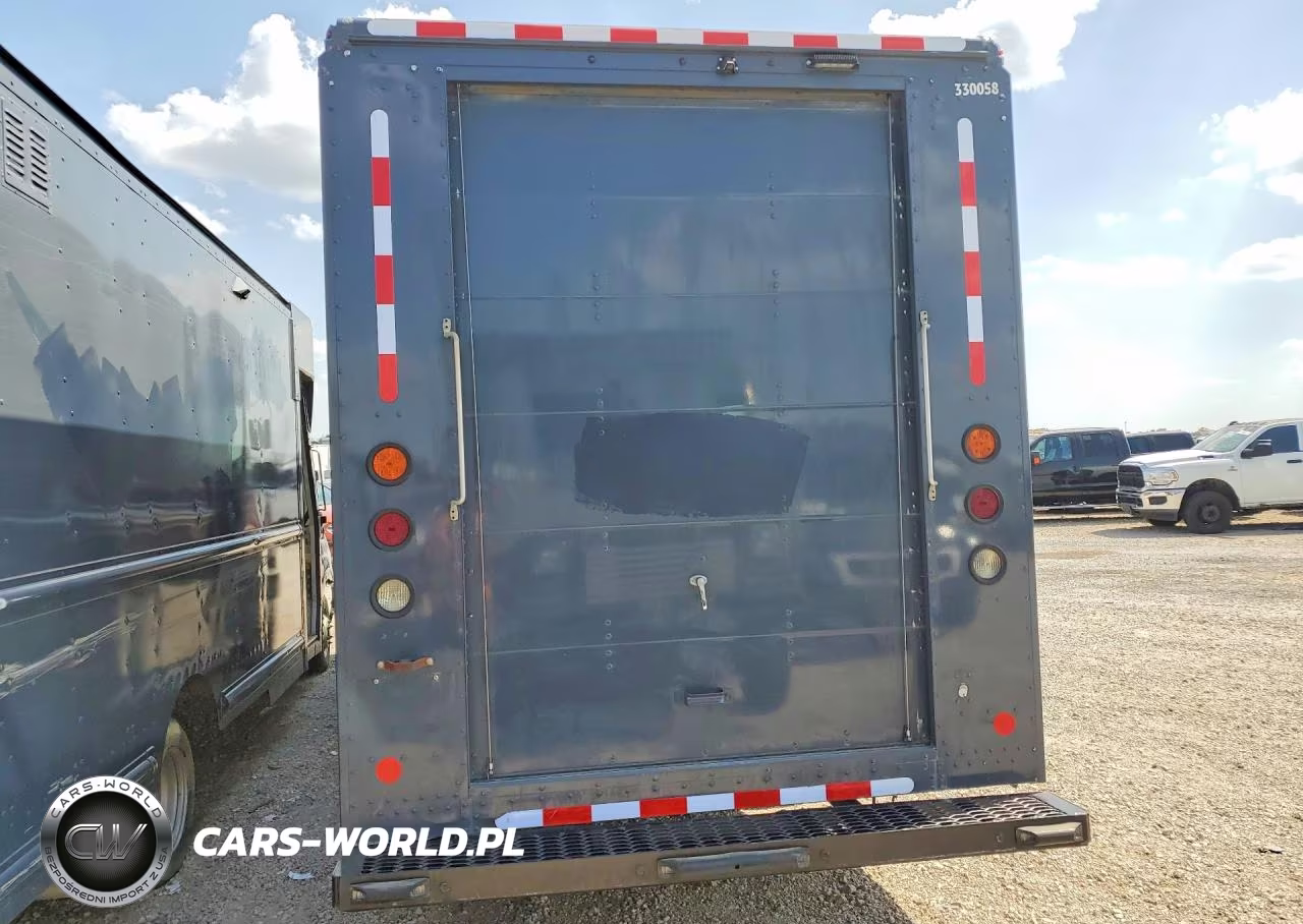 2021 Ford F59 Delivery Truck VIN:1F65F5KN8M0A01674 - 6
