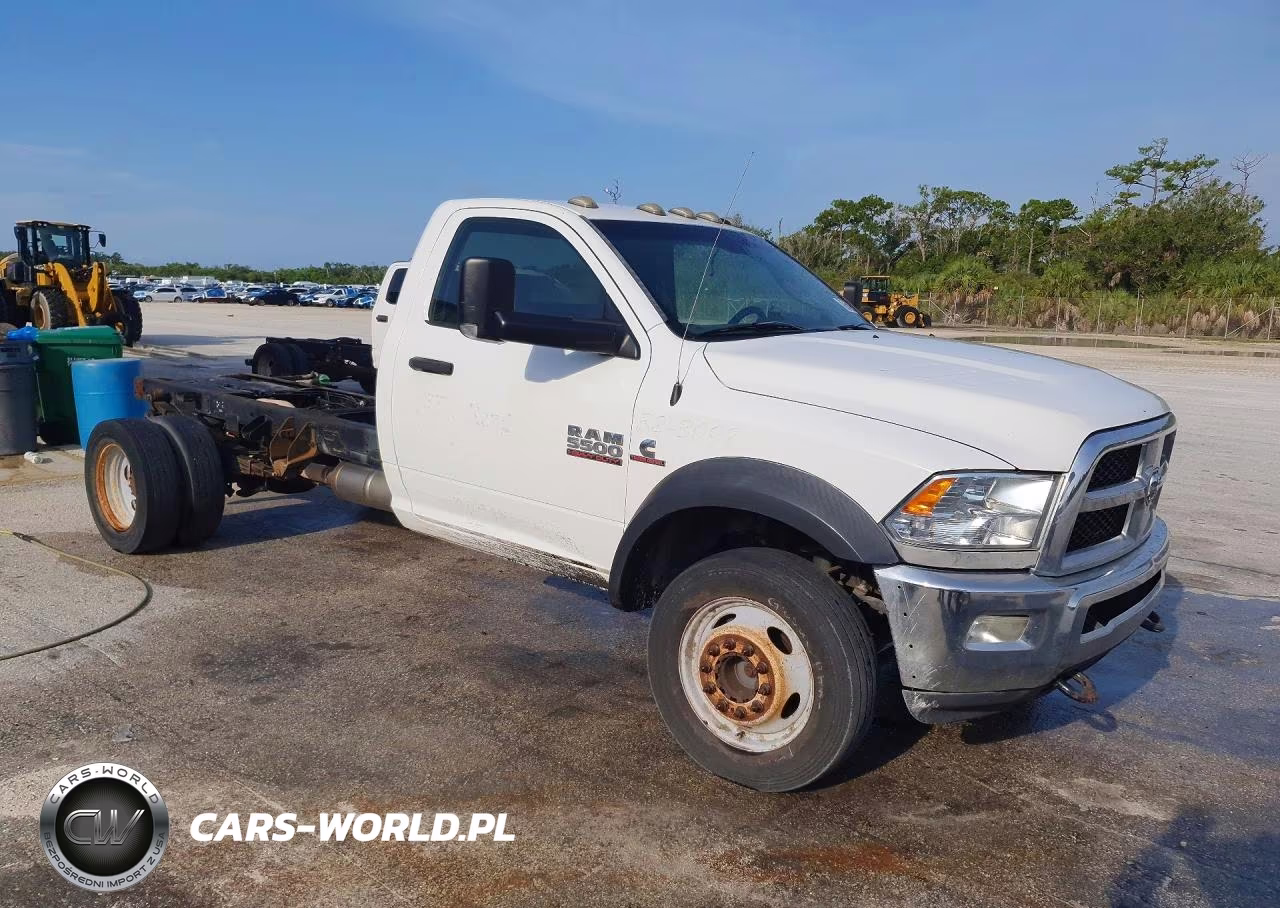 2015 Ram 5500 VIN:3C7WRNBL5FG688931 - 4