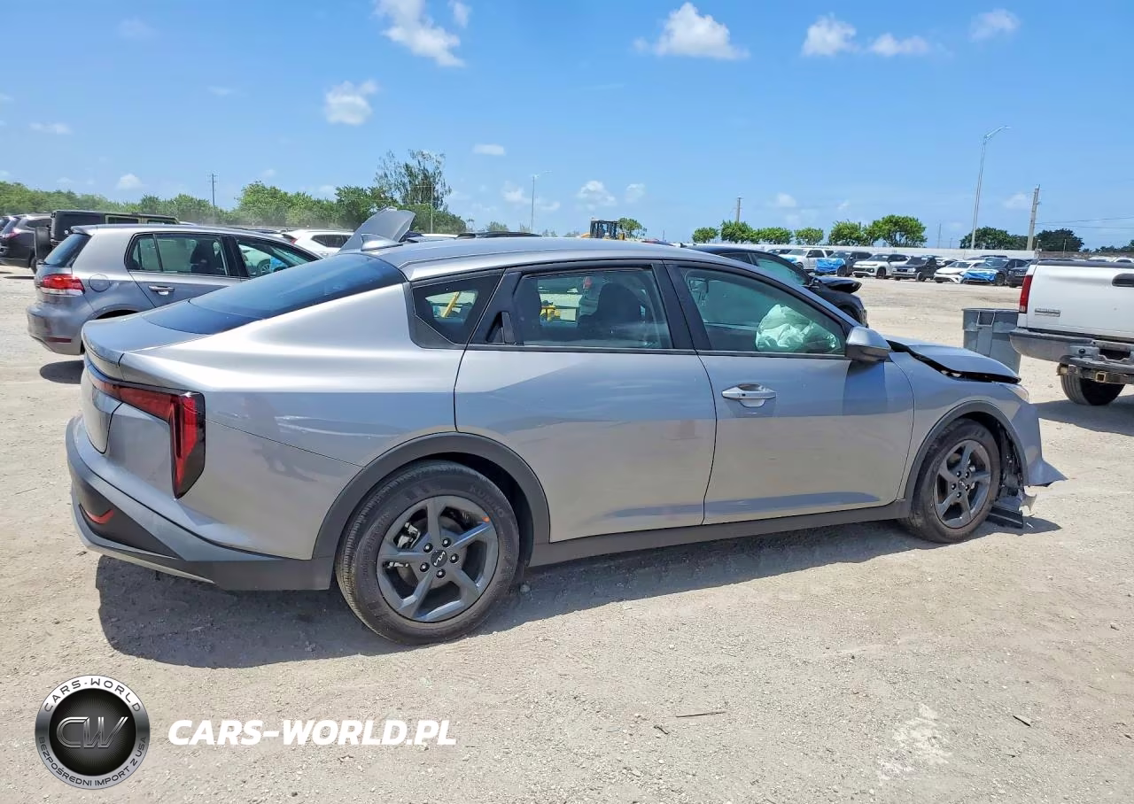 2026 Kia K4 Lxs VIN:3KPFT4DE7TE271583 - 3