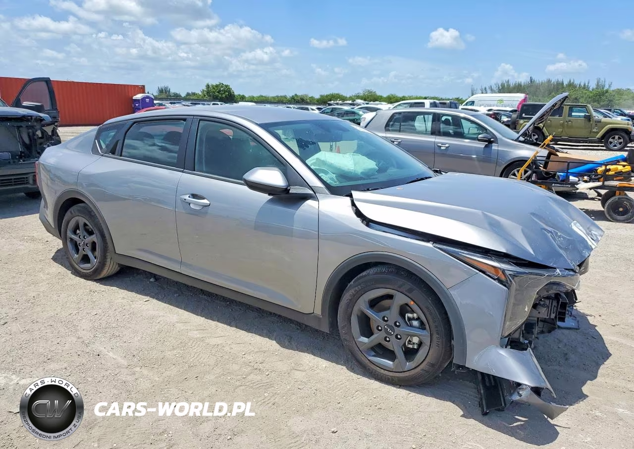 2026 Kia K4 Lxs VIN:3KPFT4DE7TE271583 - 4