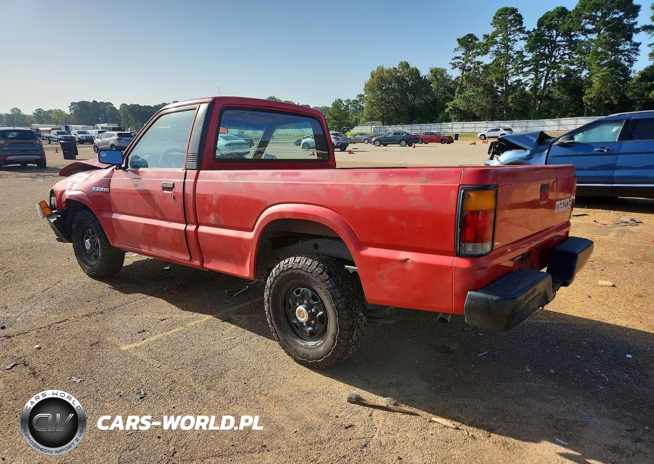 1990 Mazda B2200 Short Bed VIN:JM2UF1137L0925583 - 2