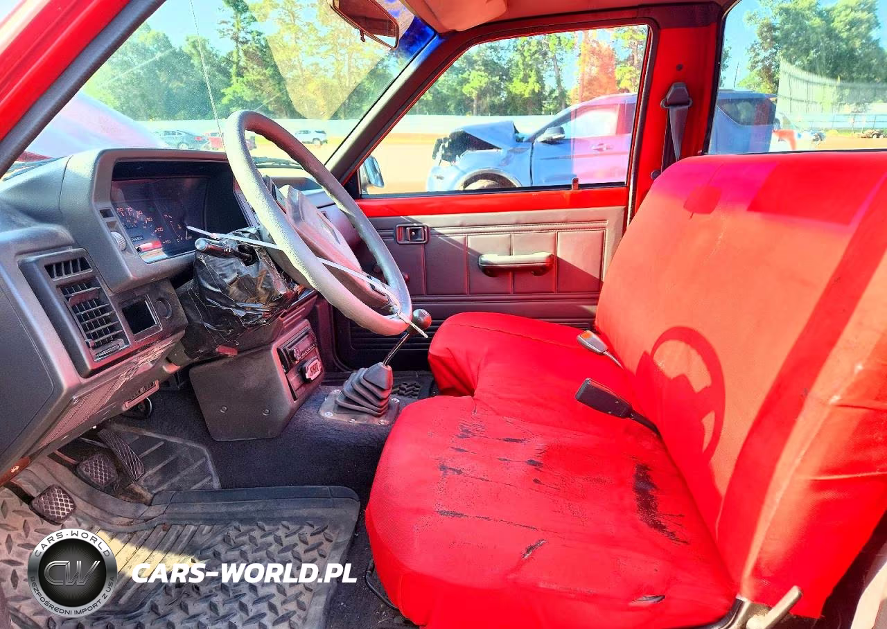 1990 Mazda B2200 Short Bed VIN:JM2UF1137L0925583 - 7