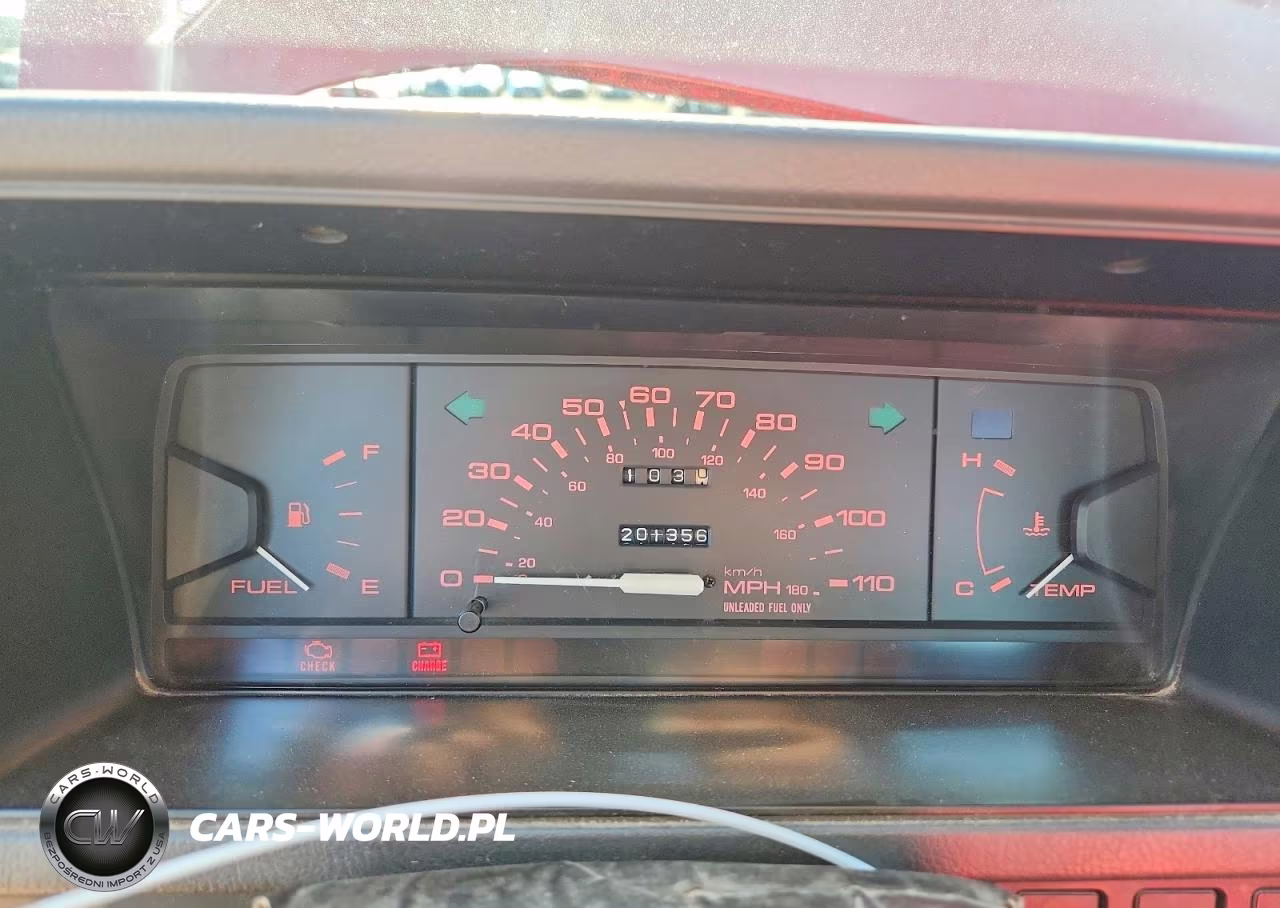 1990 Mazda B2200 Short Bed VIN:JM2UF1137L0925583 - 9