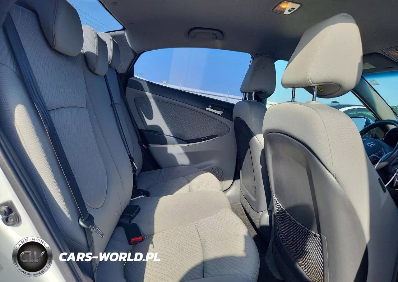 2015 Hyundai Accent Gls VIN:KMHCU4AE6FU822138 - 10
