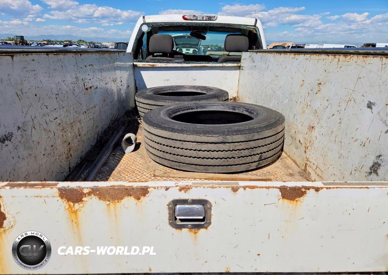 2011 Chevrolet Silverado C2500 Heavy Duty VIN:1GB0CVCG4BF244087 - 10