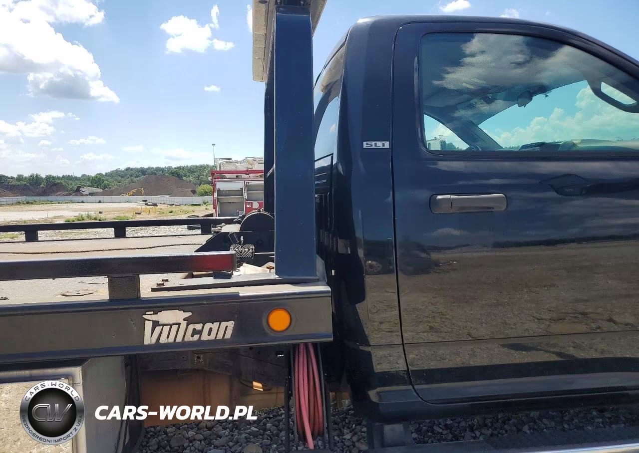 2019 Ram 5500 VIN:3C7WRMDLXKG555132 - 10