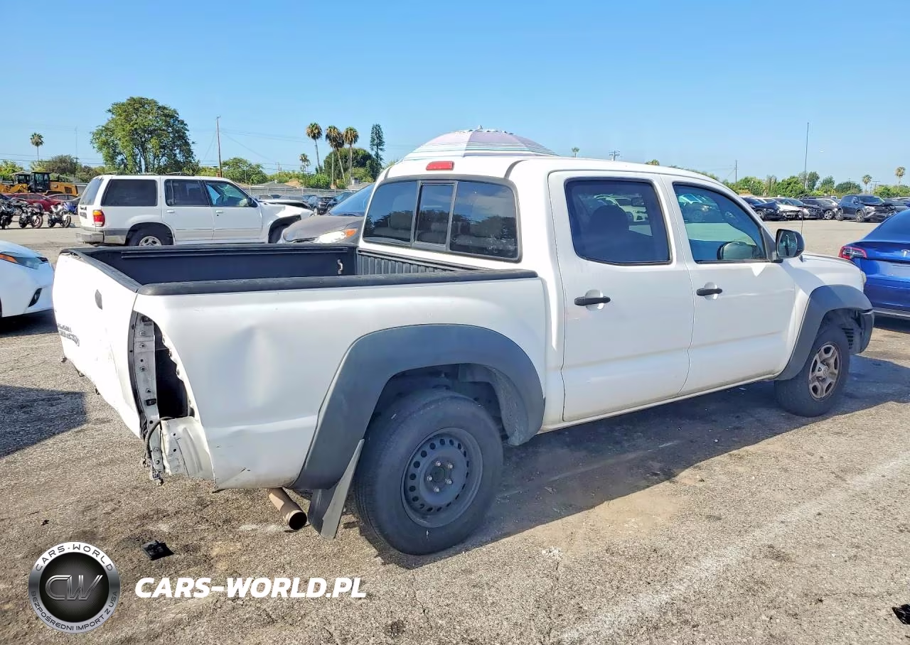2013 Toyota Tacoma Double Cab VIN:5TFJX4CN6DX023035 - 3