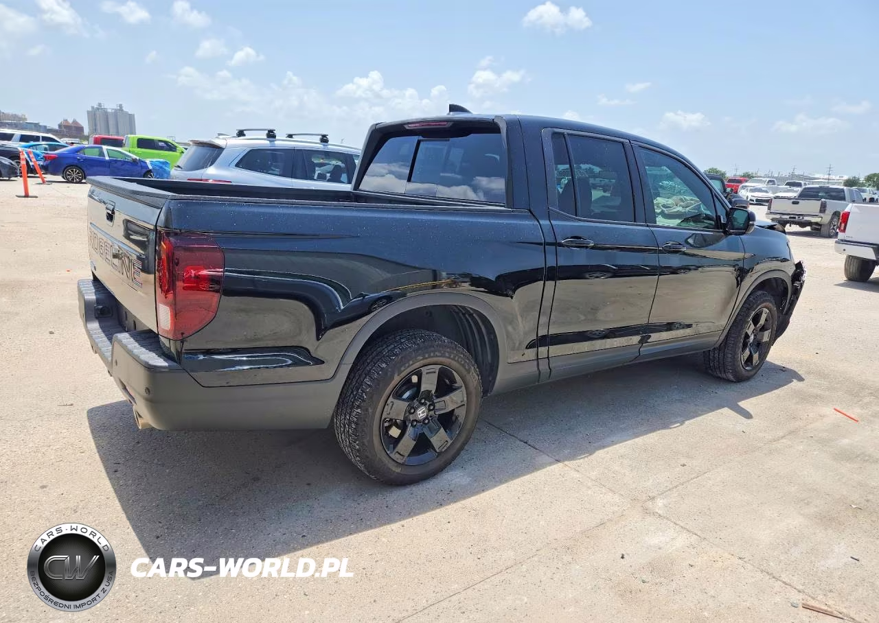 2024 Honda Ridgeline Black Edition VIN:5FPYK3F8XRB015977 - 3