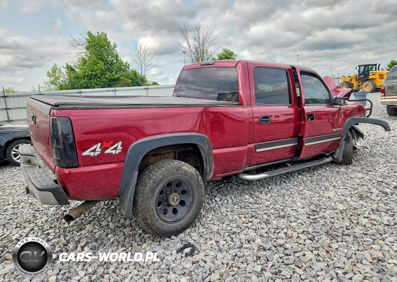 2006 Chevrolet Silverado K2500 Heavy Duty VIN:1GCHK23U36F266982 - 3