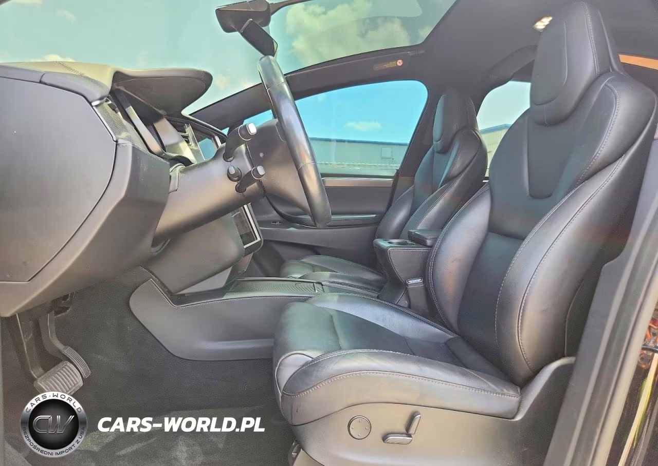 2018 Tesla Model X VIN:5YJXCBE23JF120499 - 7