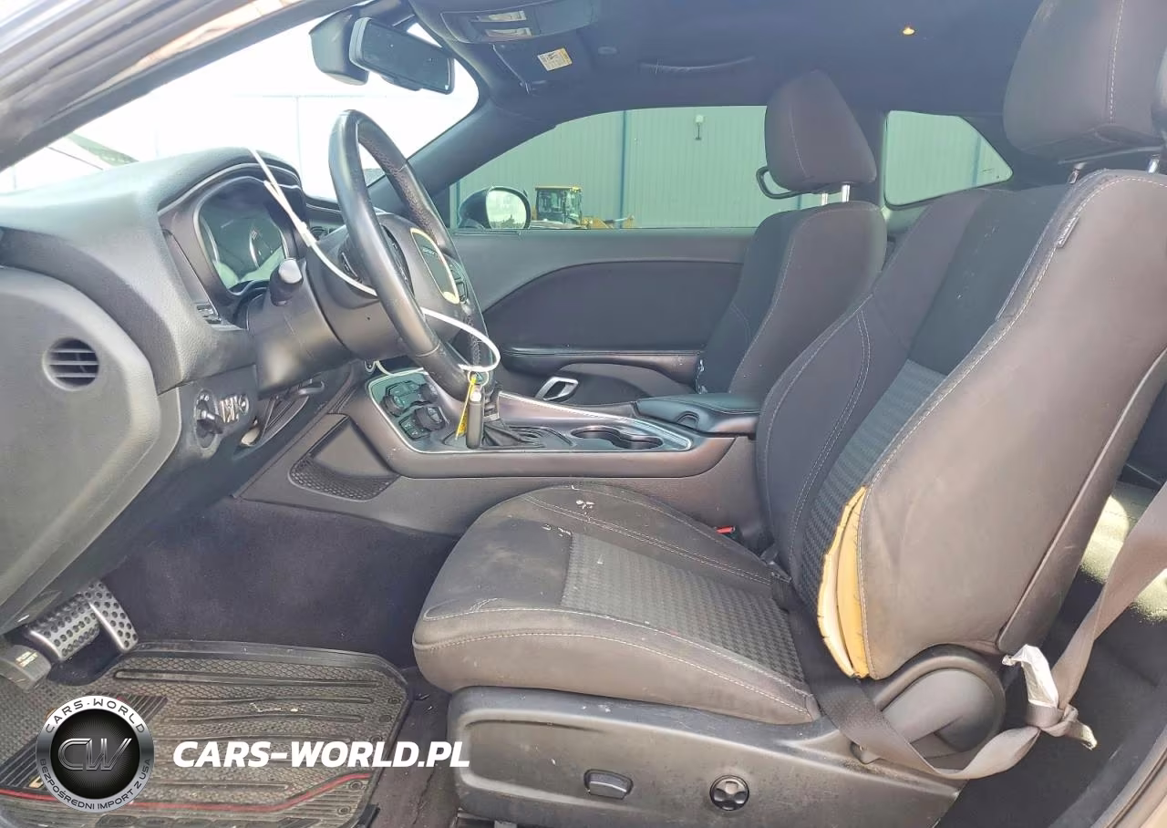 2018 Dodge Challenger Sxt VIN:2C3CDZAGXJH245374 - 7