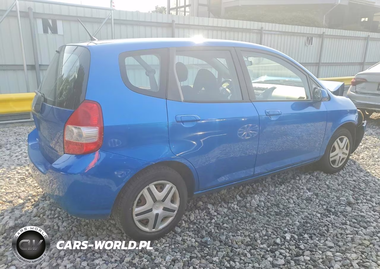 2008 Honda Fit VIN:JHMGD38418S046205 - 3