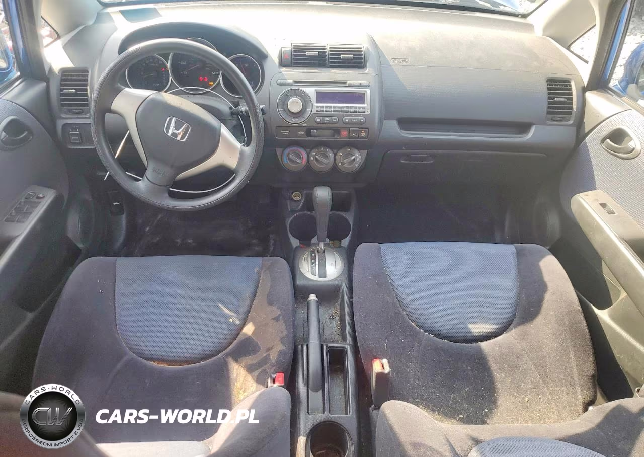 2008 Honda Fit VIN:JHMGD38418S046205 - 8