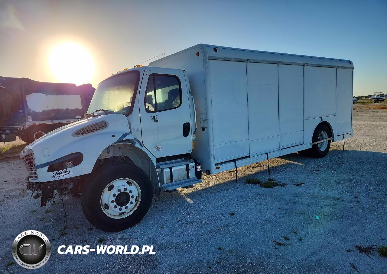 2023 Freightliner Business Class M2 Box Truck